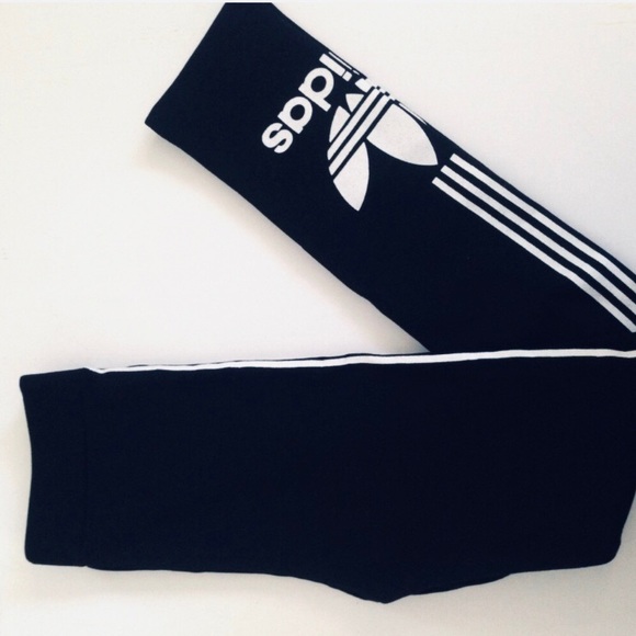 🚨NWT🚨 ADIDAS TREFOIL 3STRIPES LEGGINGS - Picture 4 of 7